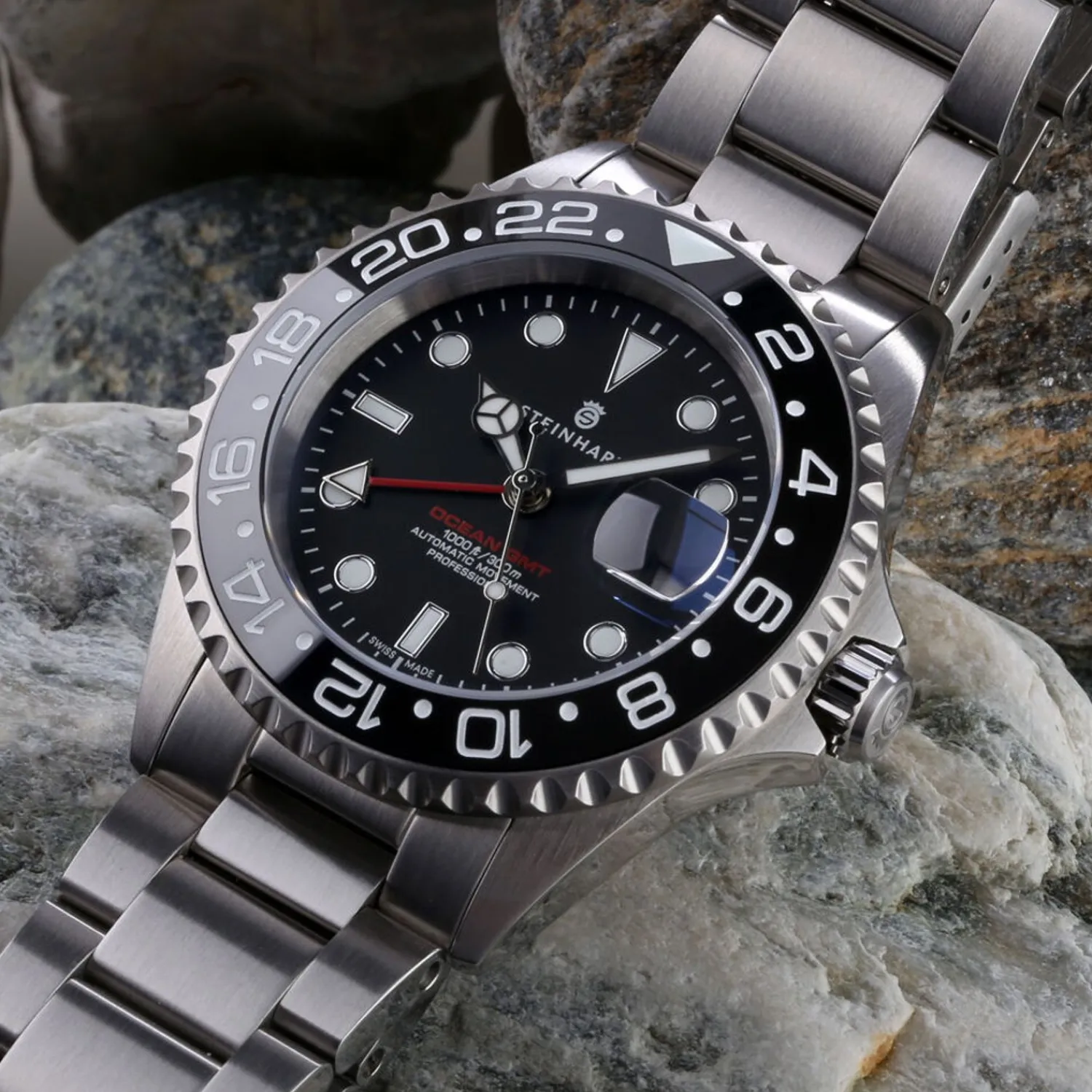 Steinhart Watches Duikhorloges 42 Mm^Gmt-Ocean 1 Zwart Keramiek Duikhorloge