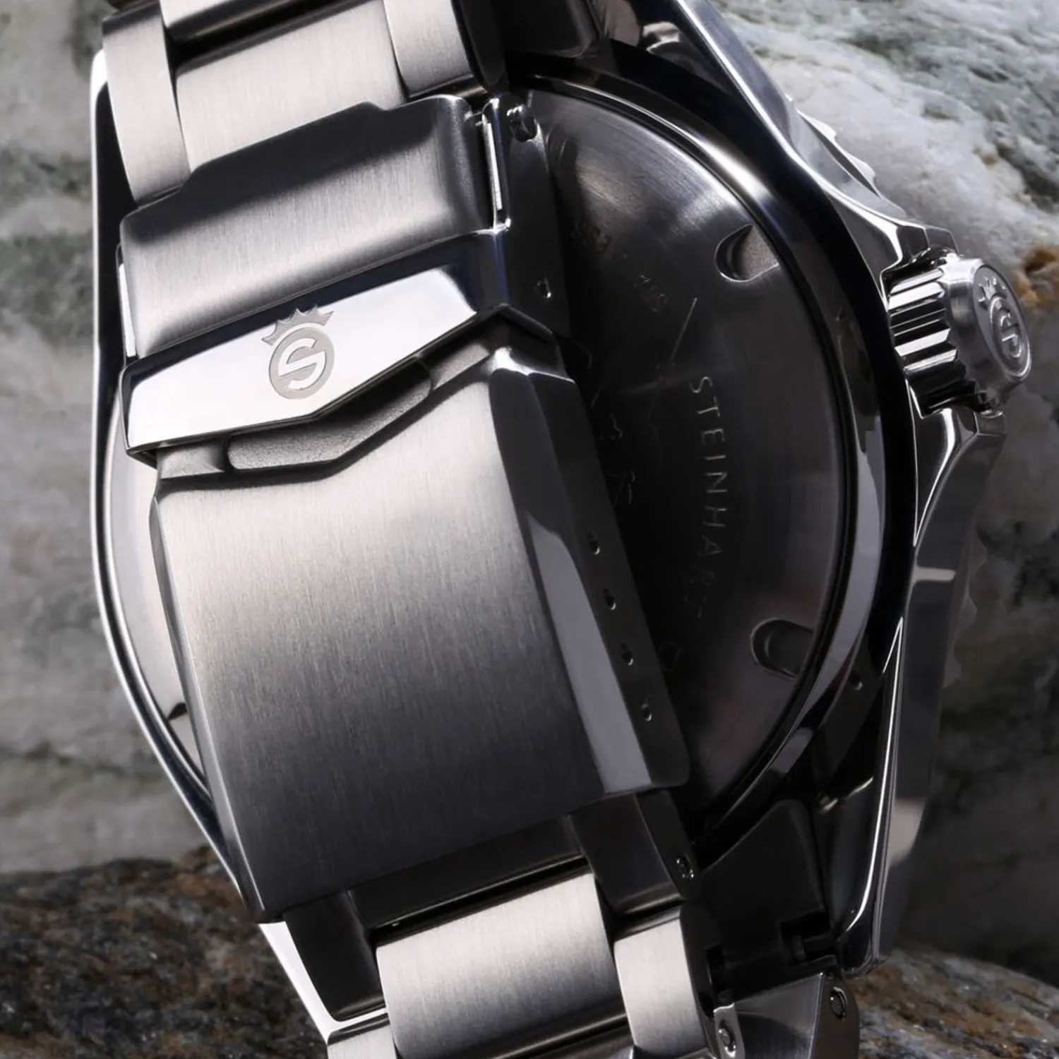Steinhart Watches Duikhorloges 42 Mm^Gmt-Ocean 1 Zwart Keramiek Duikhorloge