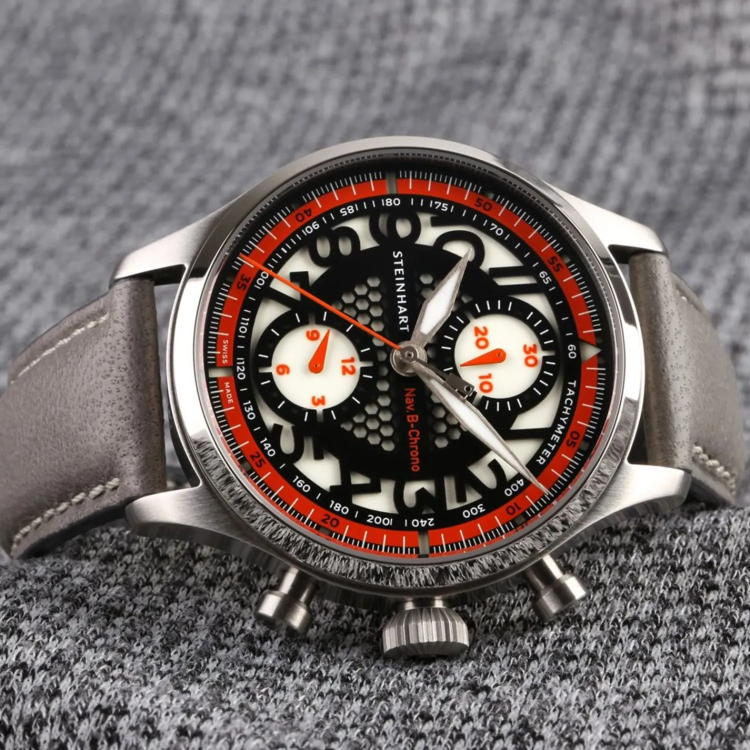 Steinhart Watches Beperkte Editie^Nav.B-Chrono 42 Skelet Oranje