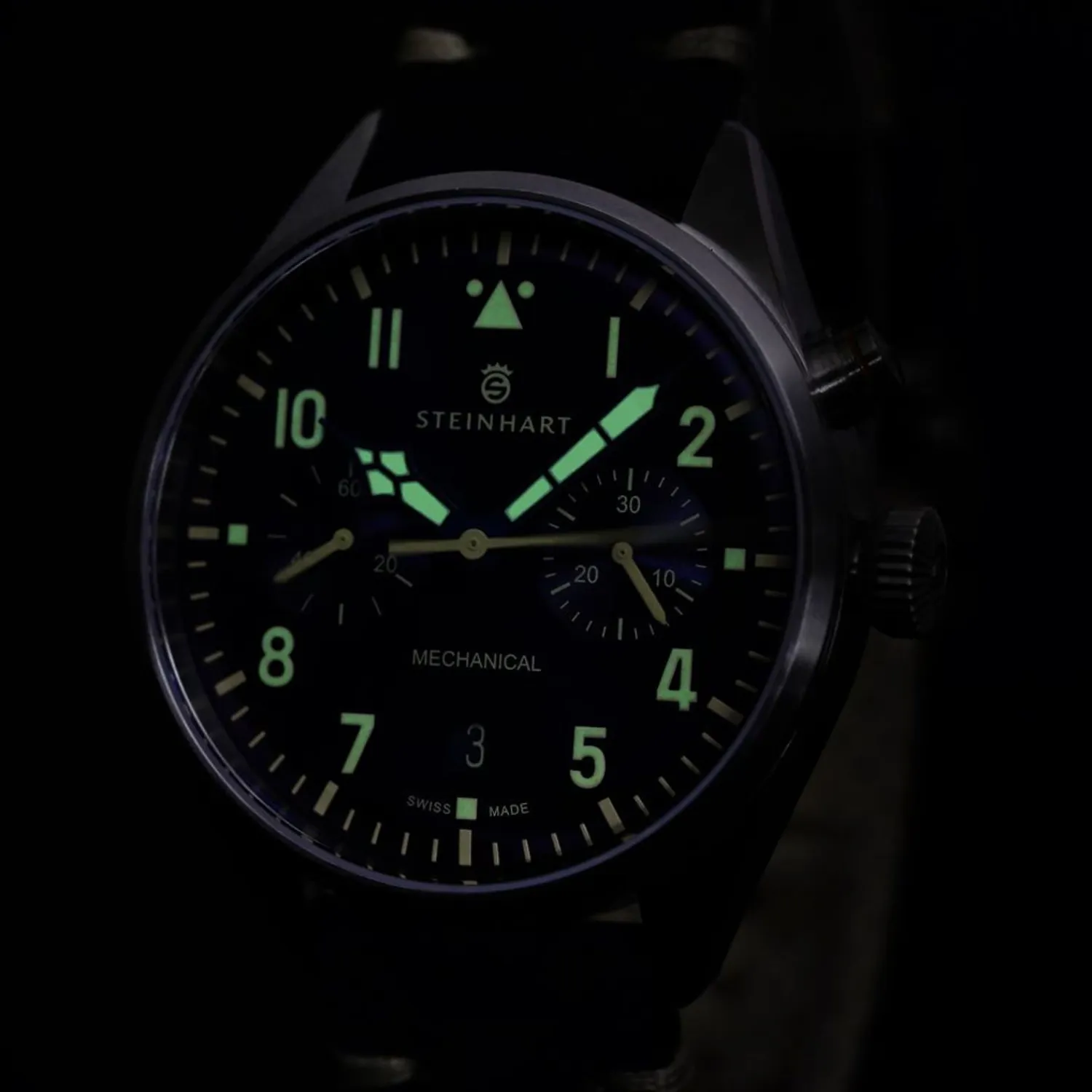 Steinhart Watches Beperkte Editie^Nav.B - Monopusher 42 Blauw
