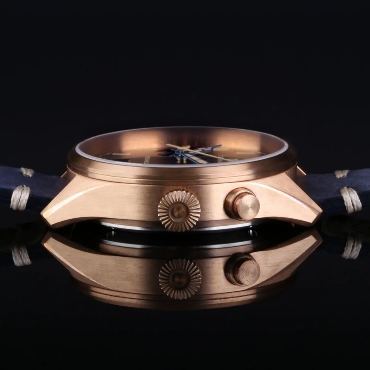 Steinhart Watches Pilotenhorloges^Nav.B - Monopusher Brons 42 Blauw