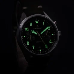 Steinhart Watches Beperkte Editie^Nav.B - Monopusher 42 Zwart