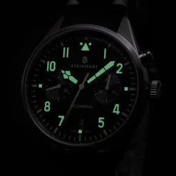Steinhart Watches Pilotenhorloges^Nav.B - Monopusher 42 Zwart