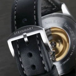 Steinhart Watches Pilotenhorloges^Nav B-Uhr 44 Datum Blauw
