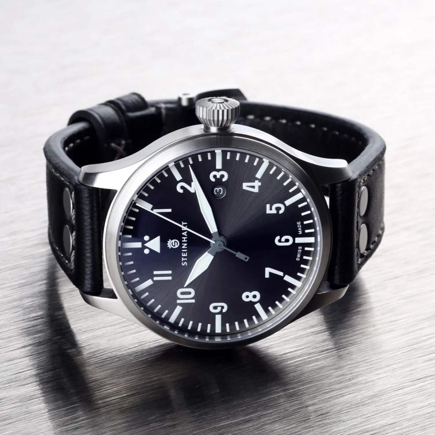 Steinhart Watches Pilotenhorloges^Nav B-Uhr 44 Datumgrijs