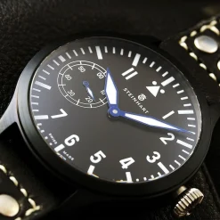 Steinhart Watches Pilotenhorloges^Nav B-Uhr 47 Handaufzug Zwart