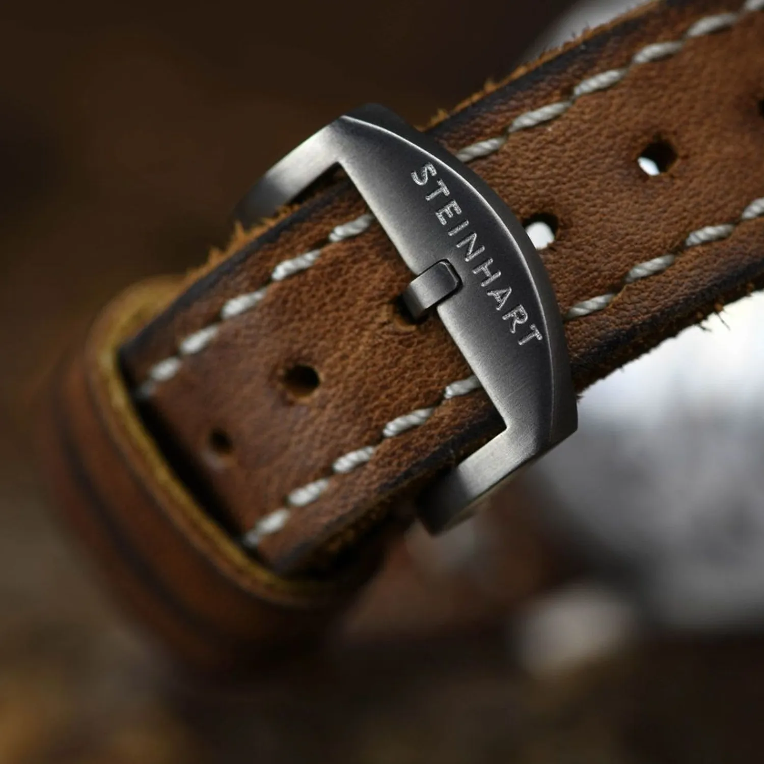 Steinhart Watches Premium Lijn^Nav B-Uhr 44 Titan B Muster Zentralsekunde