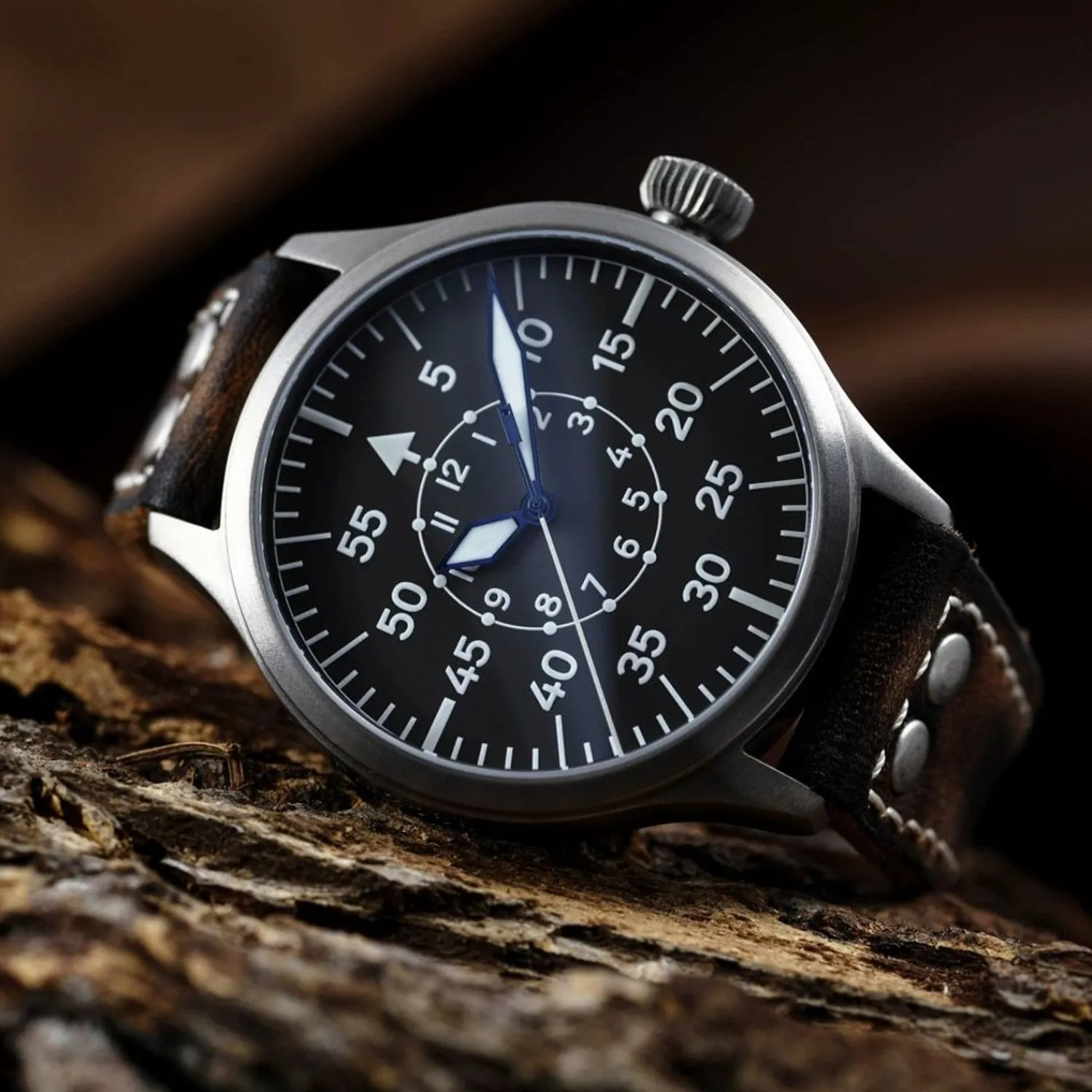 Steinhart Watches Premium Lijn^Nav B-Uhr 44 Titan B Muster Zentralsekunde