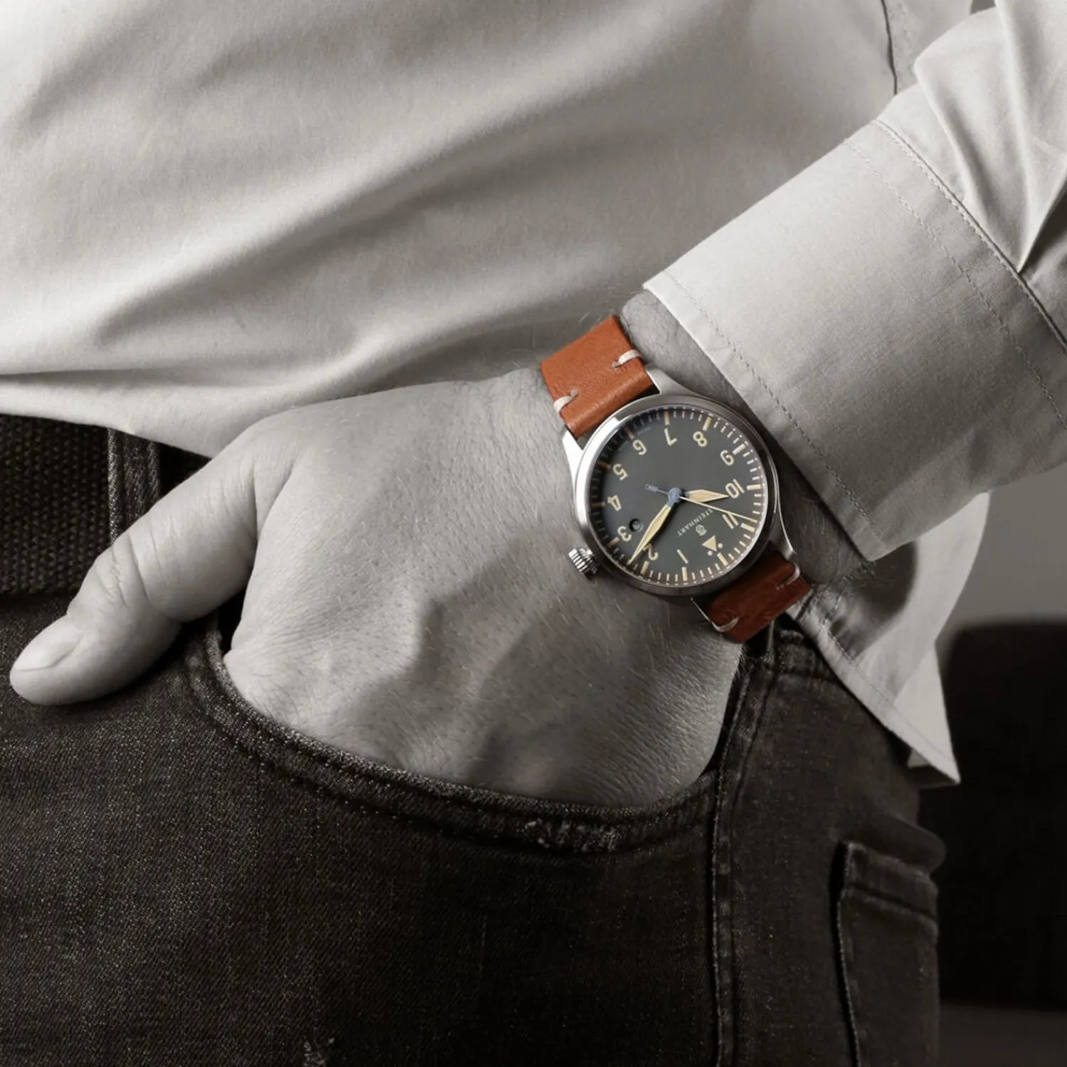Steinhart Watches Pilotenhorloges^Nav B-Uhr 42 Vintage Beige A-Muster