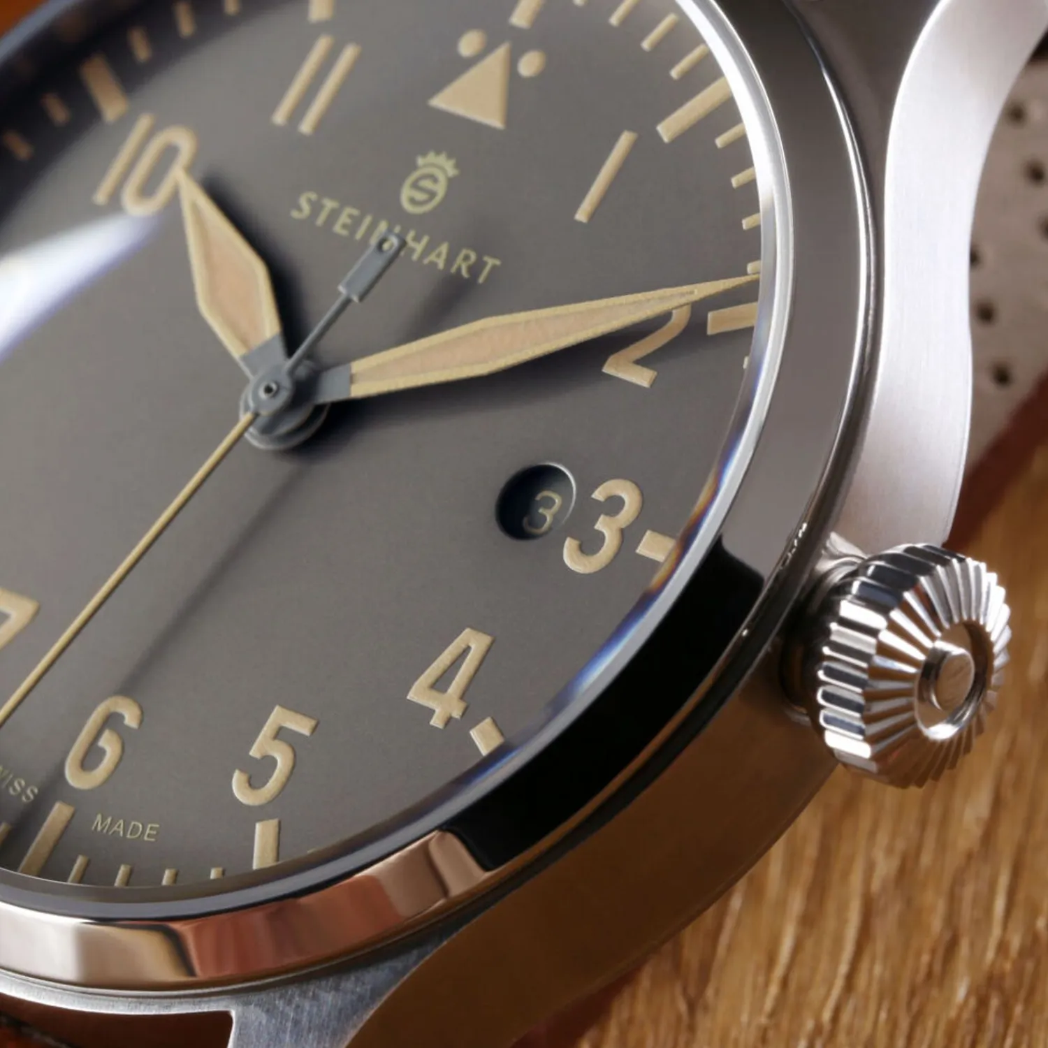 Steinhart Watches Pilotenhorloges^Nav B-Uhr 42 Vintage Beige A-Muster