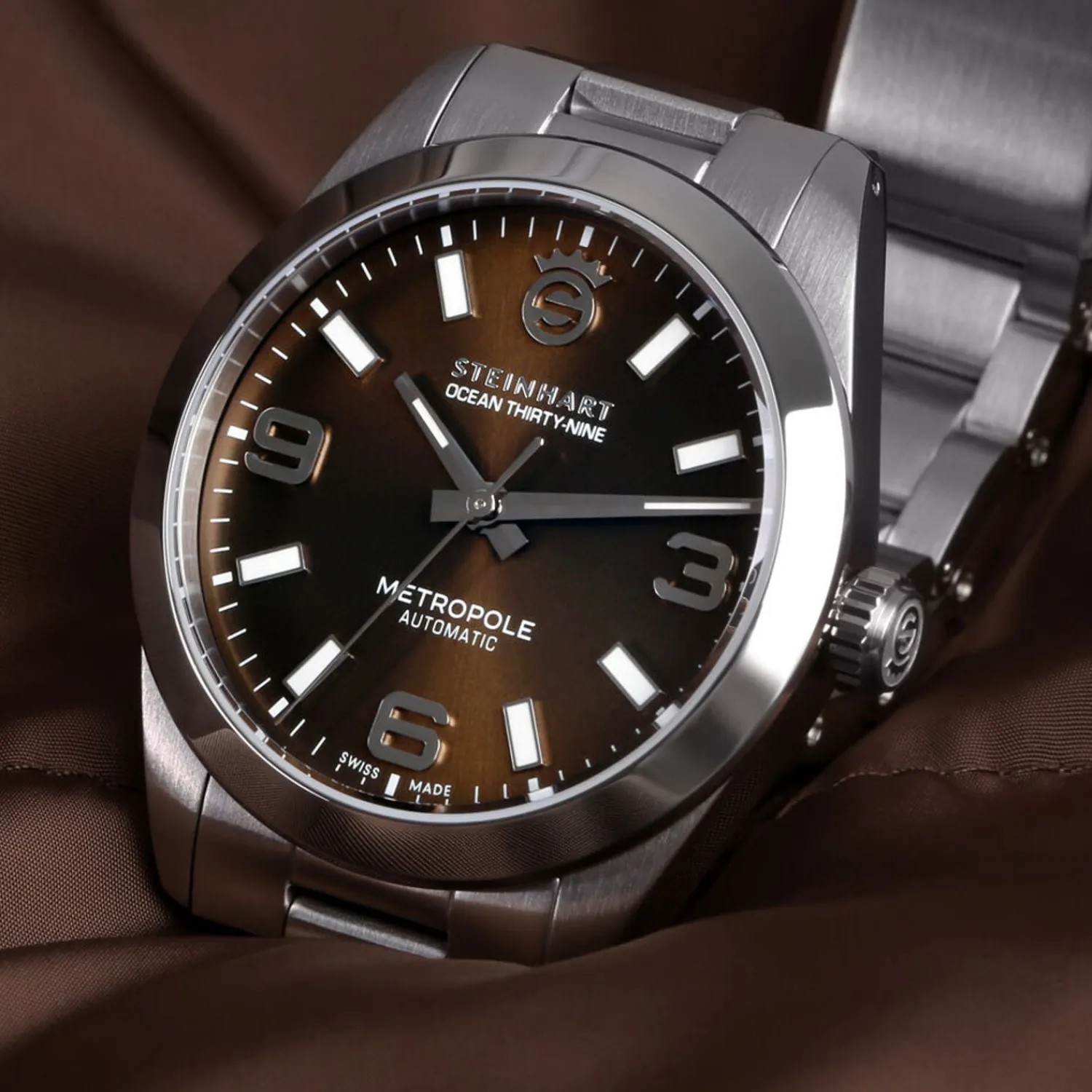 Steinhart Watches Duikhorloges 39 Mm^Oceaan 39 Metropole Sunray Chocolade