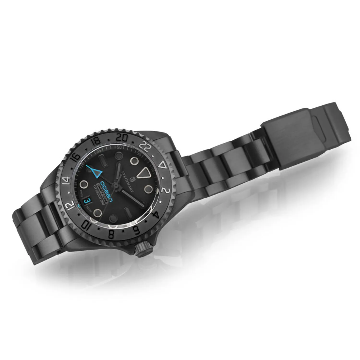 Steinhart Watches Premium Lijn^Oceaan 39 Titanium Gmt Phantom Blue