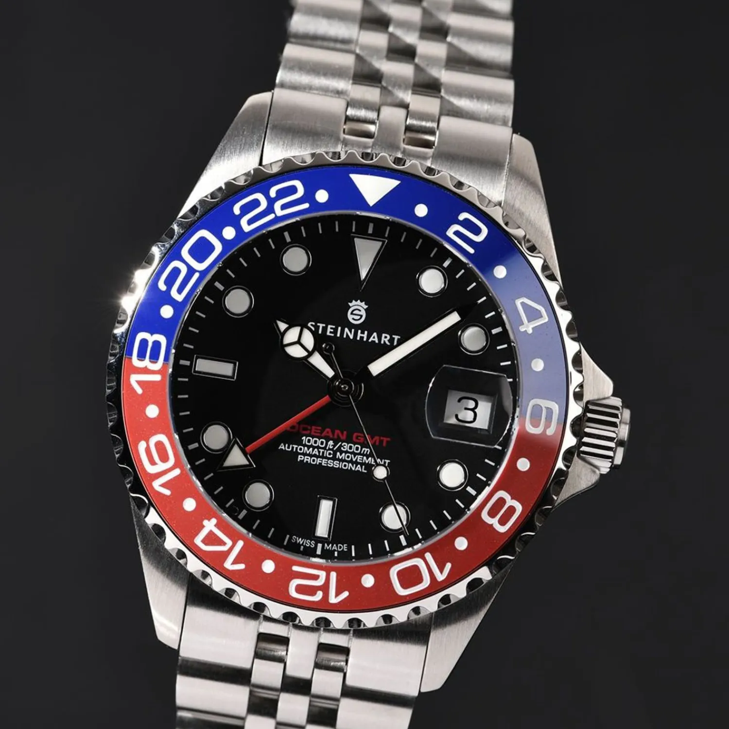 Steinhart Watches Duikhorloges 39 Mm^Ocean 39 Gmt.2 Blauw-Rood Keramiek Duikhorloge