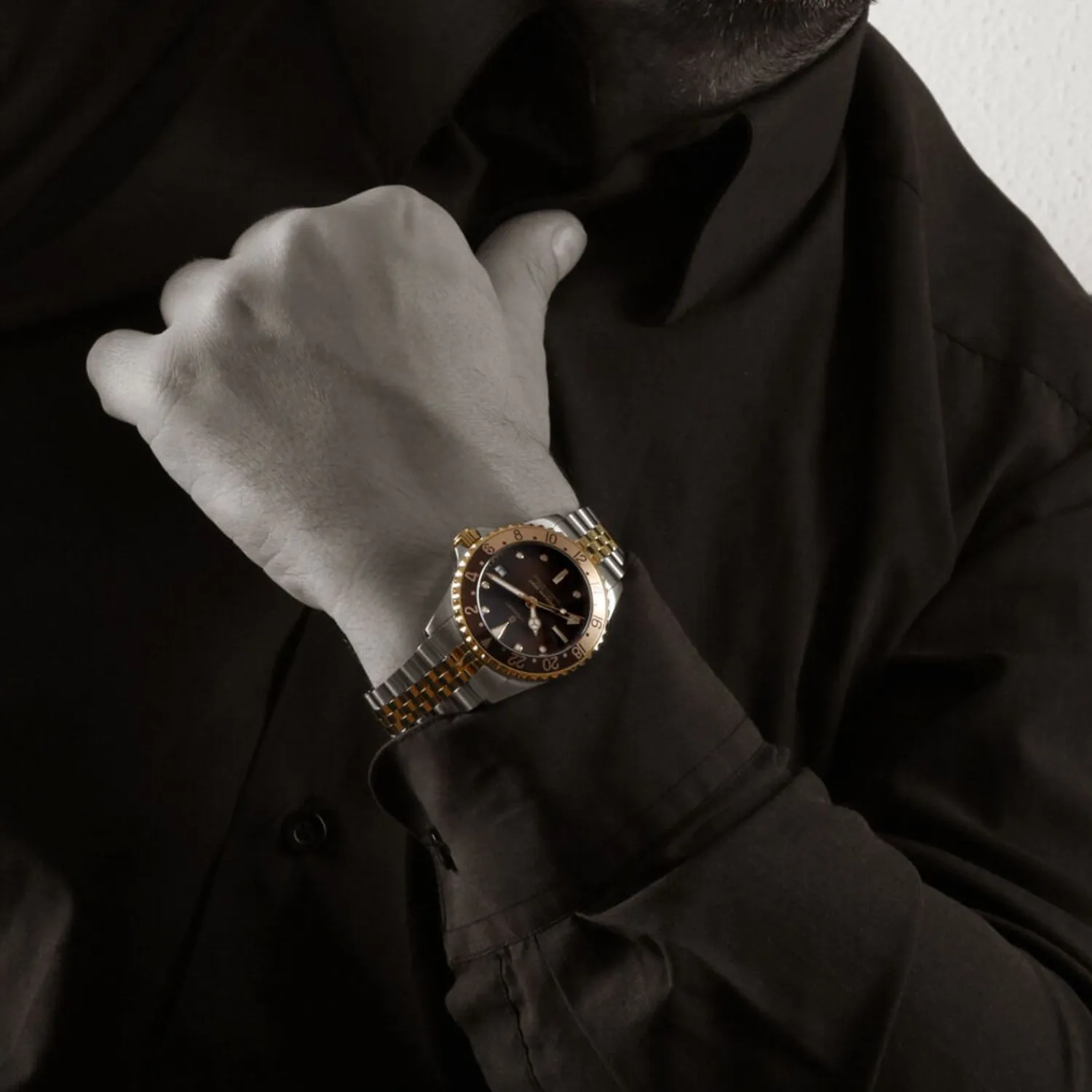 Steinhart Watches Duikhorloges 39 Mm^Ocean 39 Gmt.2 Tweekleurig Chocoladekleurig Duikhorloge