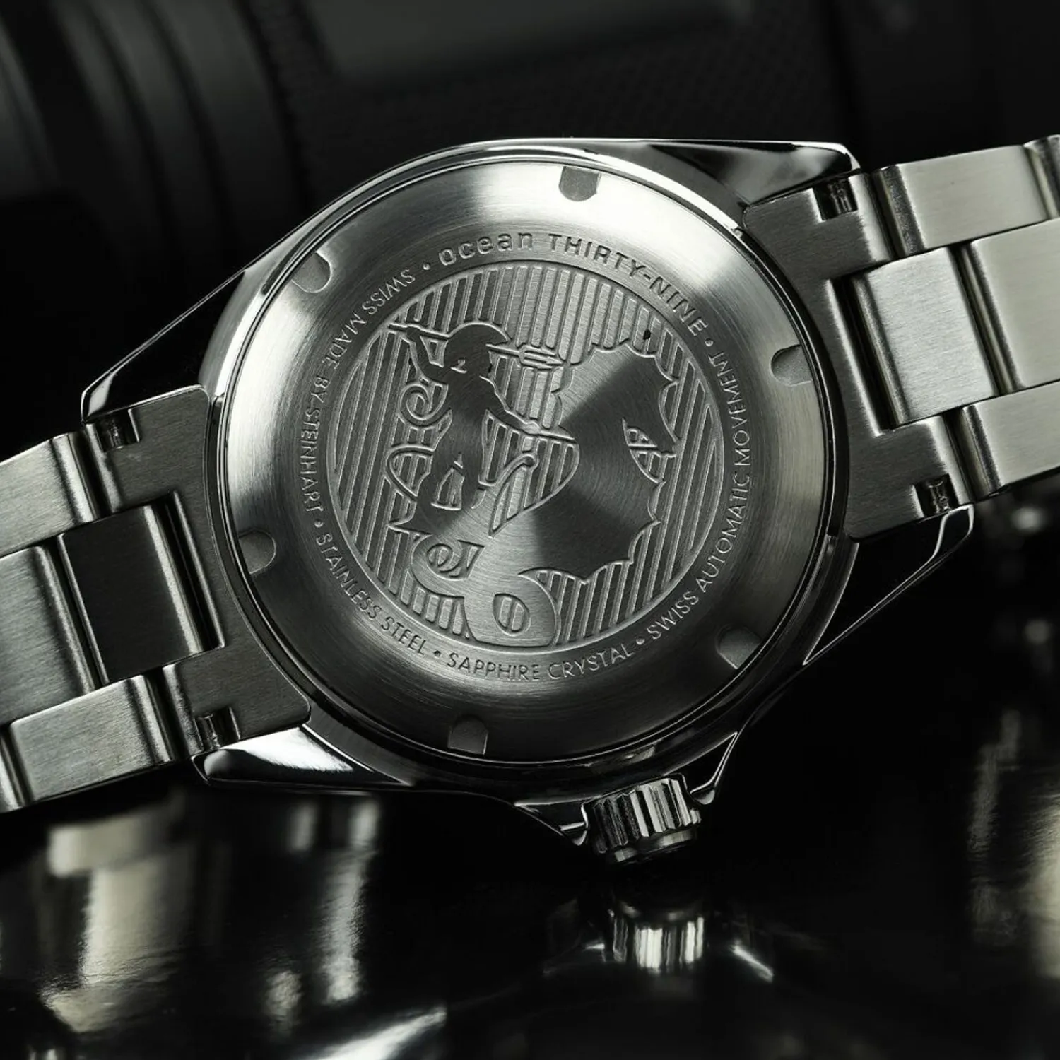 Steinhart Watches Duikhorloges 39 Mm^Ocean 39 Gmt Zwart Keramiek Duikhorloge