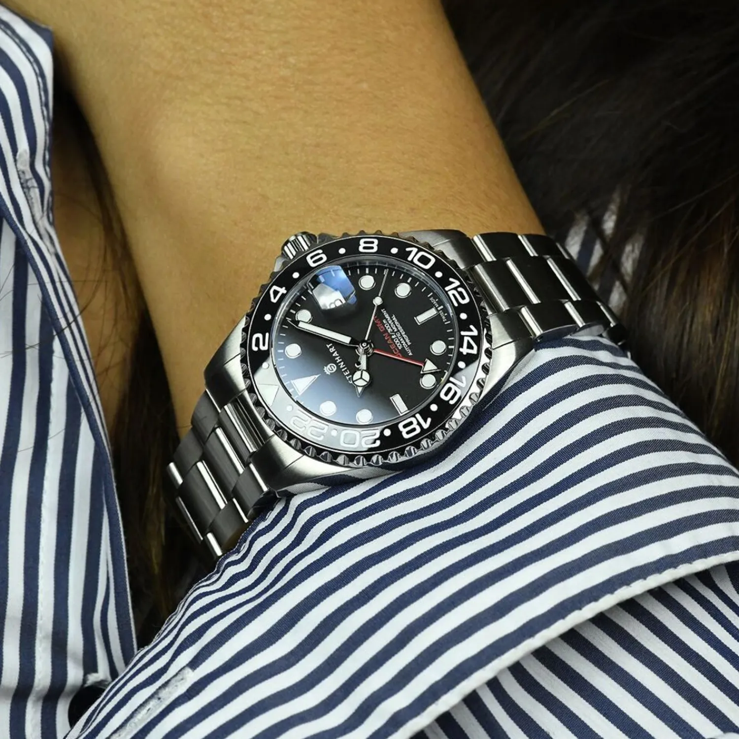 Steinhart Watches Duikhorloges 39 Mm^Ocean 39 Gmt Zwart Keramiek Duikhorloge