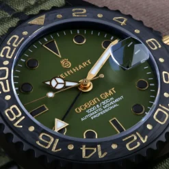 Steinhart Watches Duikhorloges 39 Mm^Ocean 39 Gmt Zwart Militair Kaki Duikhorloge