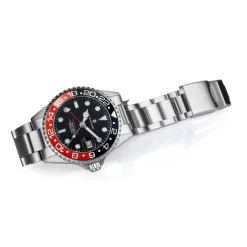 Steinhart Watches Duikhorloges 39 Mm^Ocean 39 Gmt Zwart-Rood Keramiek Duikhorloge