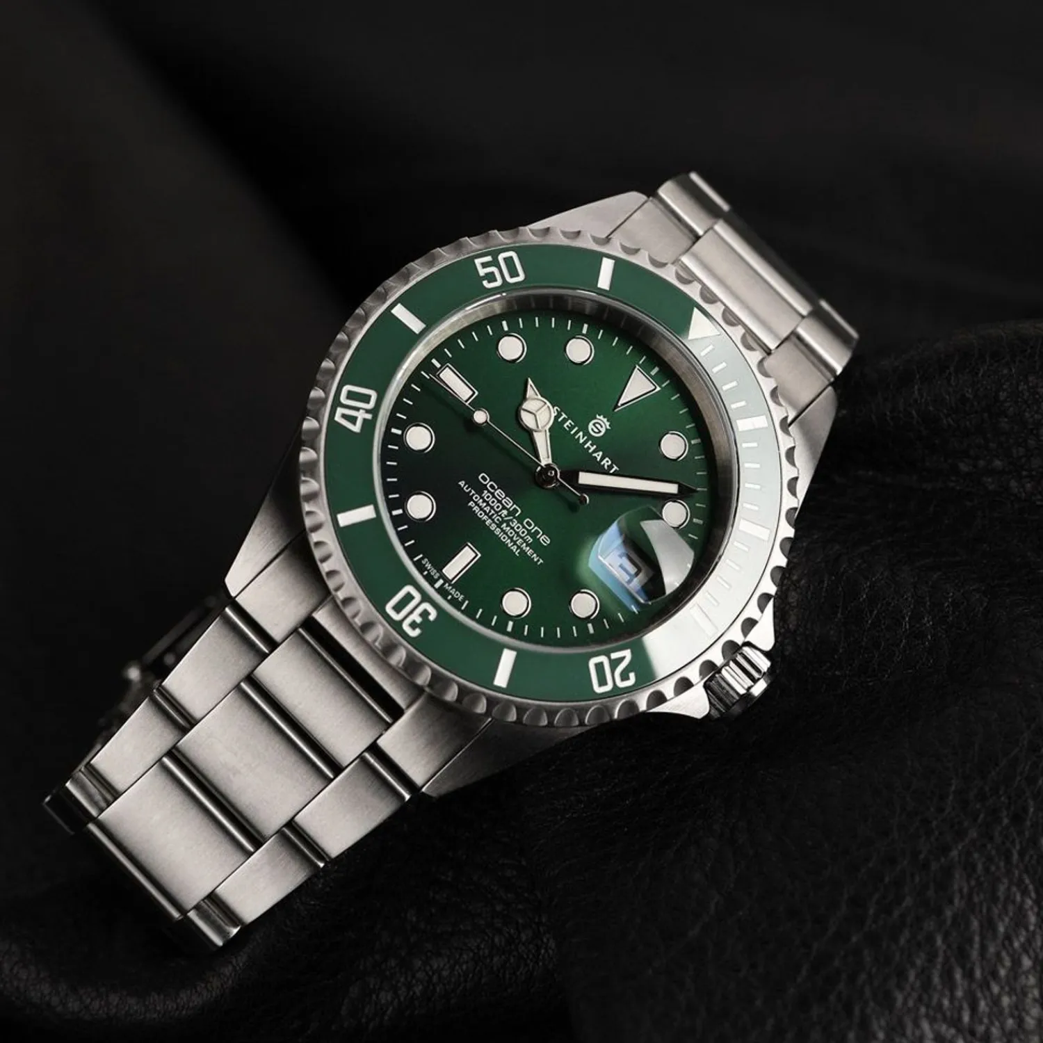 Steinhart Watches Duikhorloges 42 Mm^Ocean One Dubbelgroen Keramiek Premium Duikhorloge