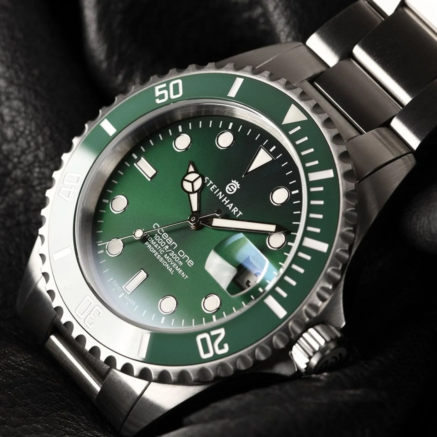 Steinhart Watches Duikhorloges 42 Mm^Ocean One Dubbelgroen Keramiek Premium Duikhorloge