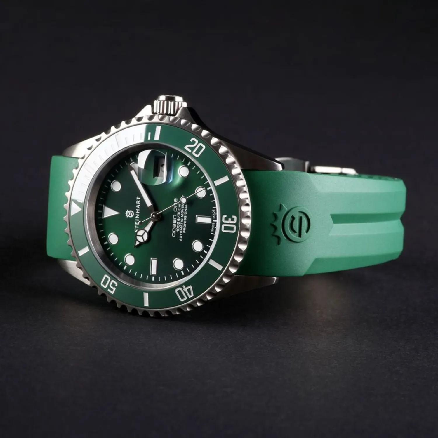 Steinhart Watches Duikhorloges 42 Mm^Ocean One Dubbelgroen Keramiek Premium Duikhorloge