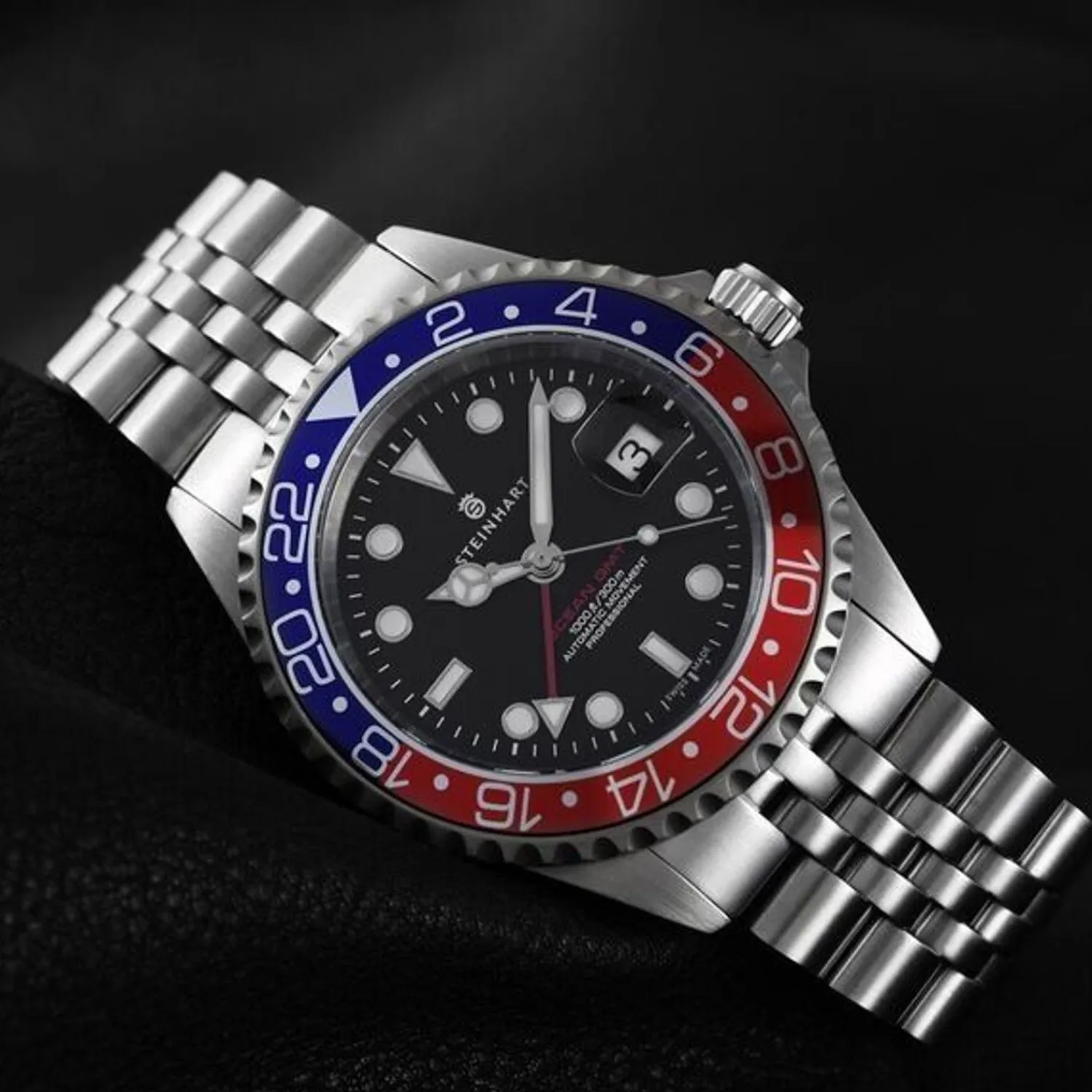 Steinhart Watches Duikhorloges 42 Mm^Ocean One Gmt Blauw-Rood.2 Duikhorloge