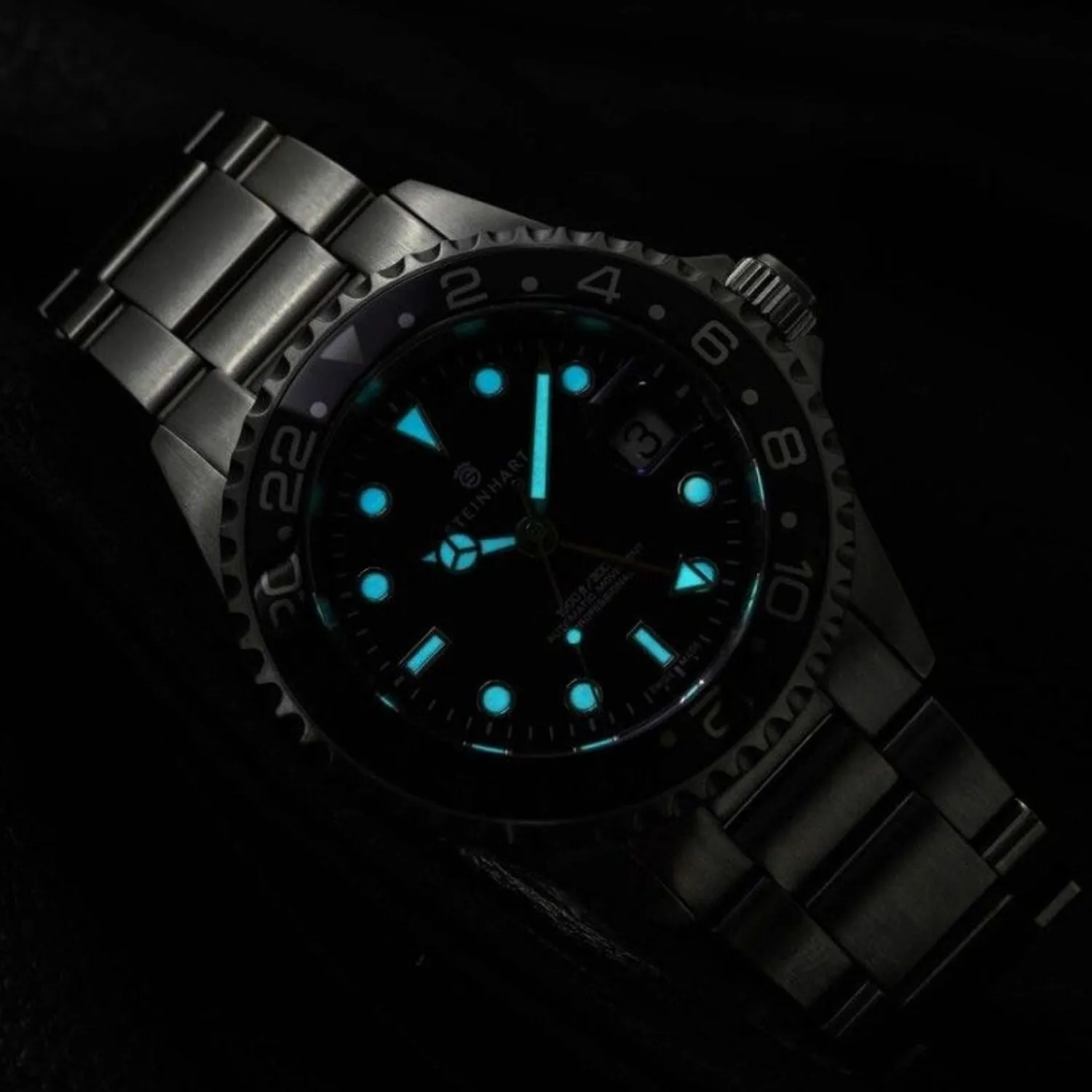 Steinhart Watches Duikhorloges 42 Mm^Ocean One Gmt Blauw-Rood Duikhorloge
