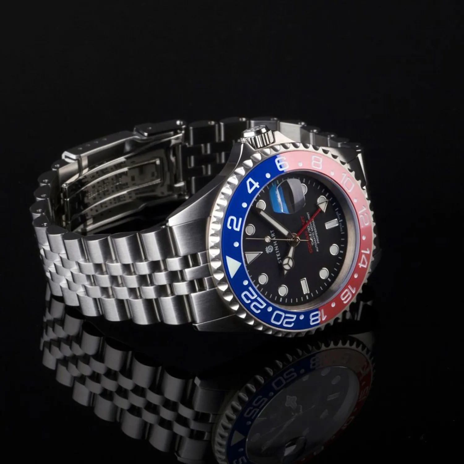 Steinhart Watches Duikhorloges 42 Mm^Ocean One Gmt Blauw-Rood. 2 Keramisch Duikhorloge