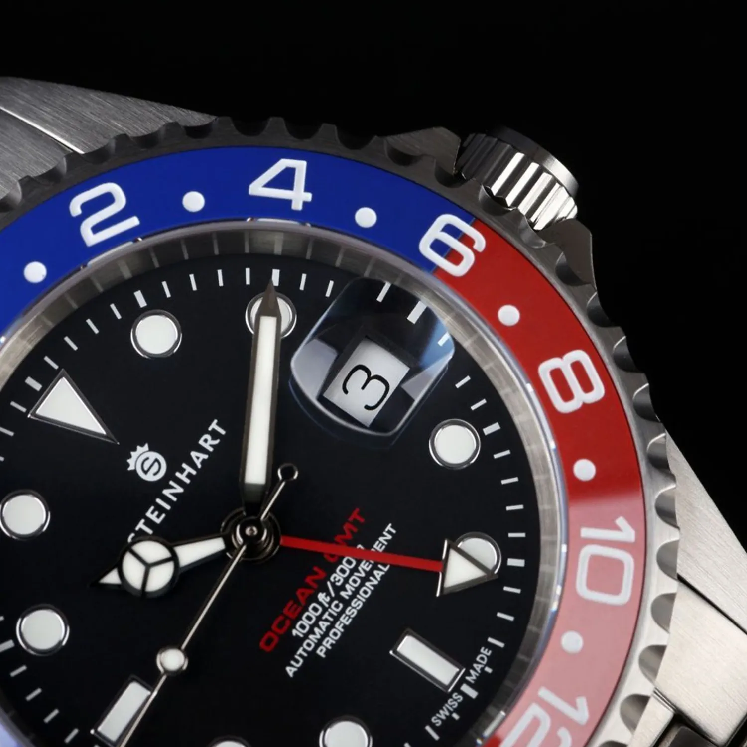 Steinhart Watches Duikhorloges 42 Mm^Ocean One Gmt Blauw-Rood. 2 Keramisch Duikhorloge