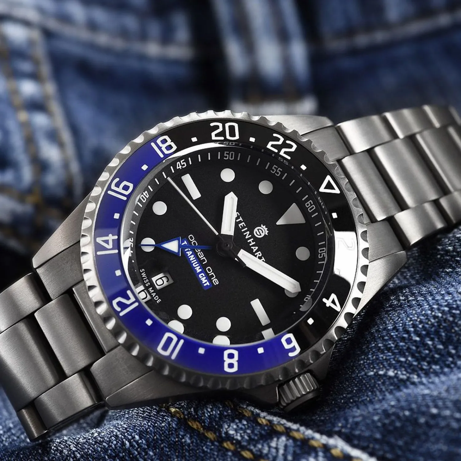 Steinhart Watches Premium Lijn^Ocean One Gmt Titan Premium Keramiek