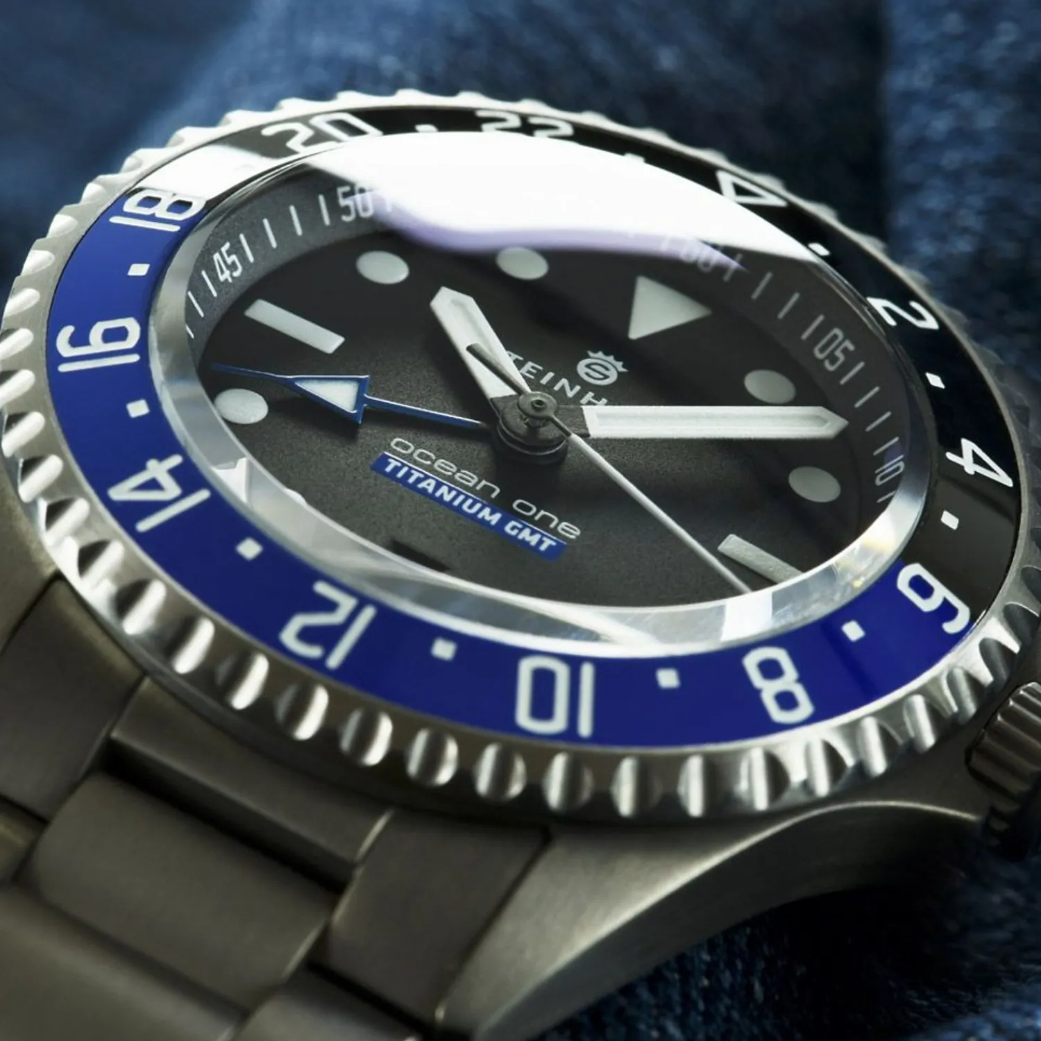 Steinhart Watches Premium Lijn^Ocean One Gmt Titan Premium Keramiek