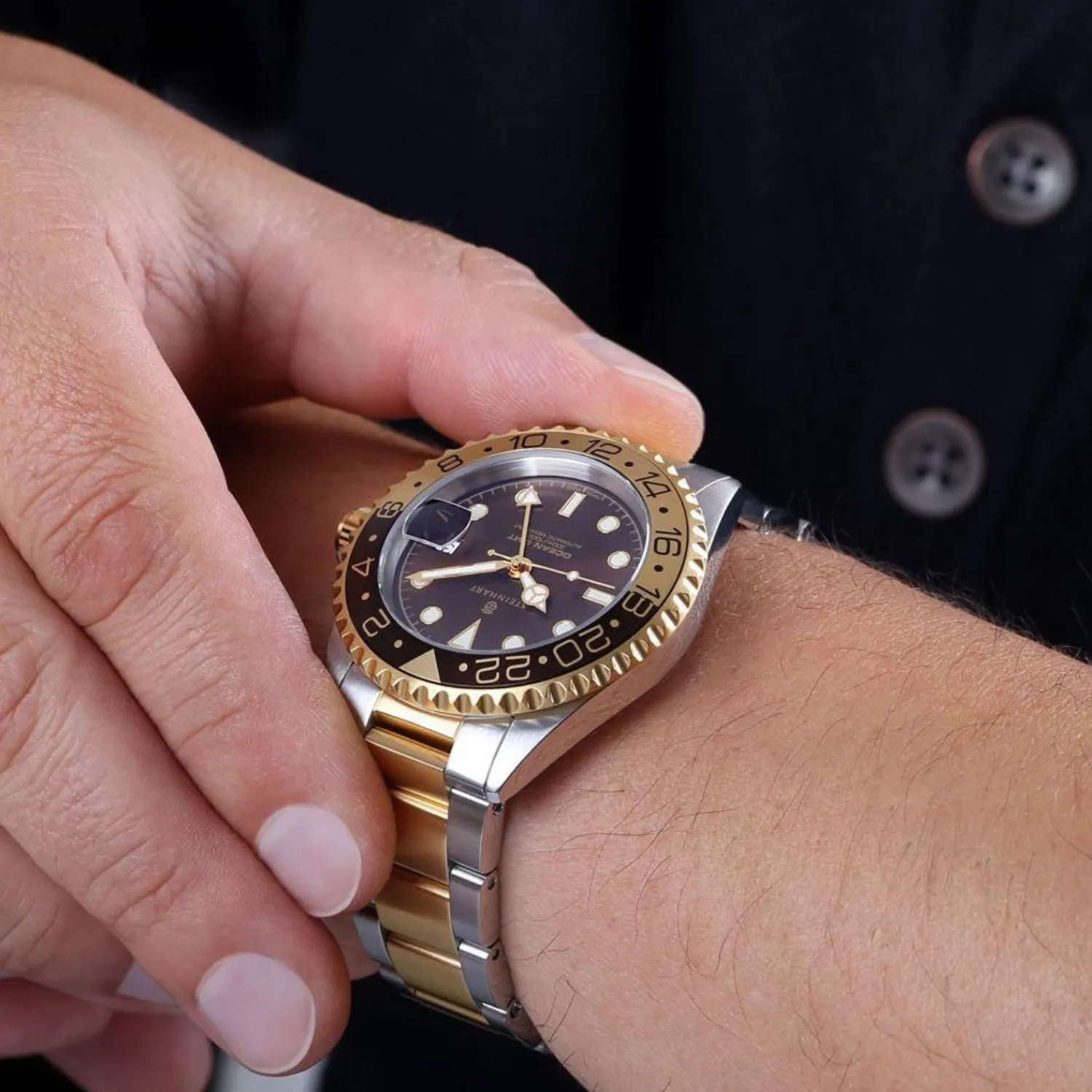 Steinhart Watches Duikhorloges 42 Mm^Ocean One Gmt Tweekleurig Chocoladekleurig Duikhorloge