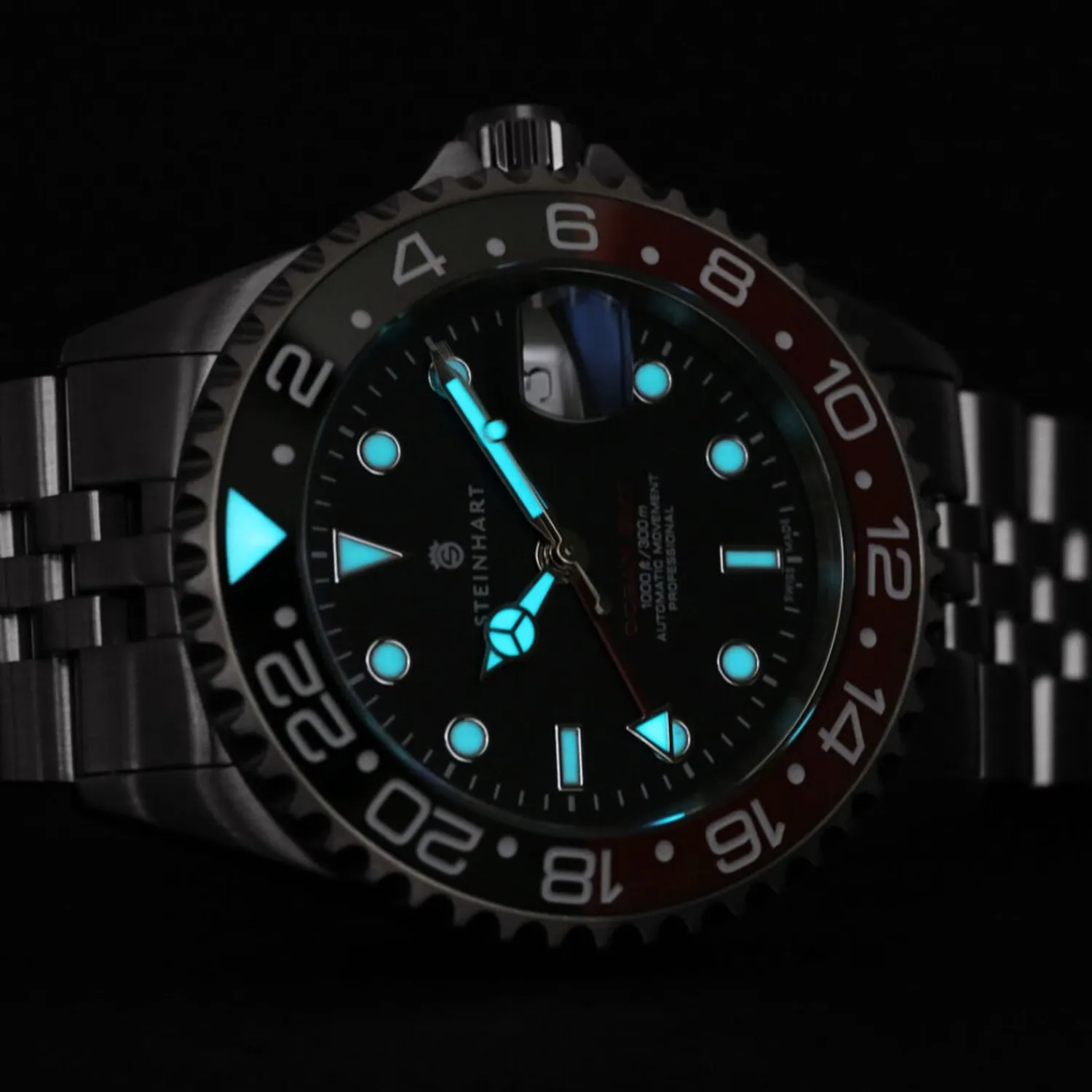 Steinhart Watches Duikhorloges 42 Mm^Ocean One Gmt Zwart-Rood Keramiek Duikhorloge