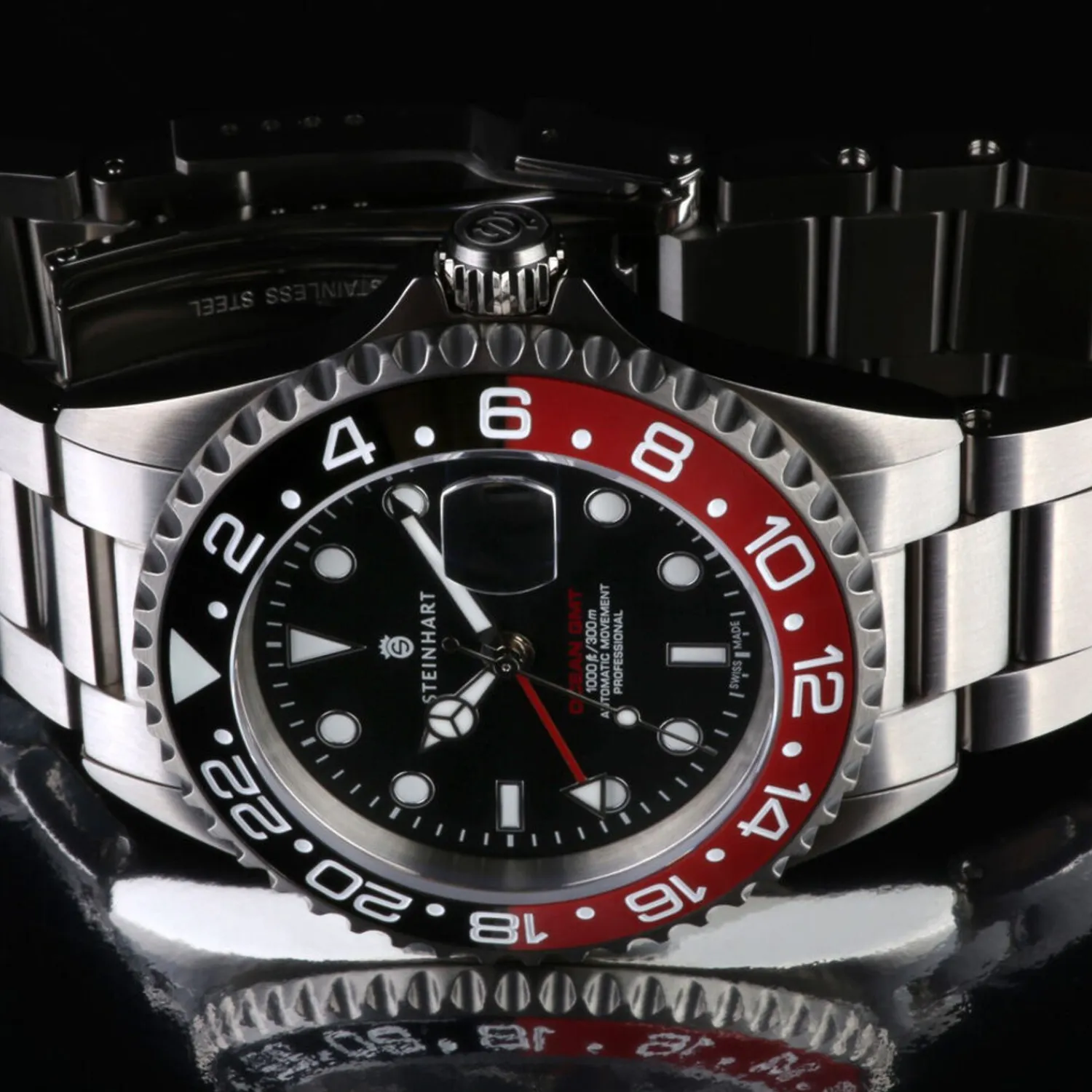 Steinhart Watches Duikhorloges 42 Mm^Ocean One Gmt Zwart-Rood Keramiek Duikhorloge