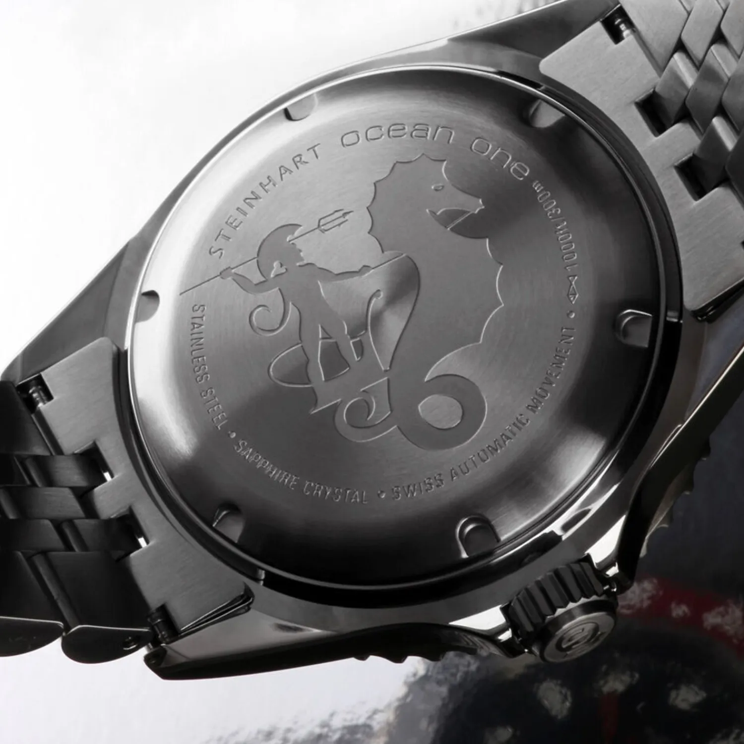 Steinhart Watches Duikhorloges 42 Mm^Ocean One Gmt Zwart-Rood. 2 Keramisch Duikhorloge