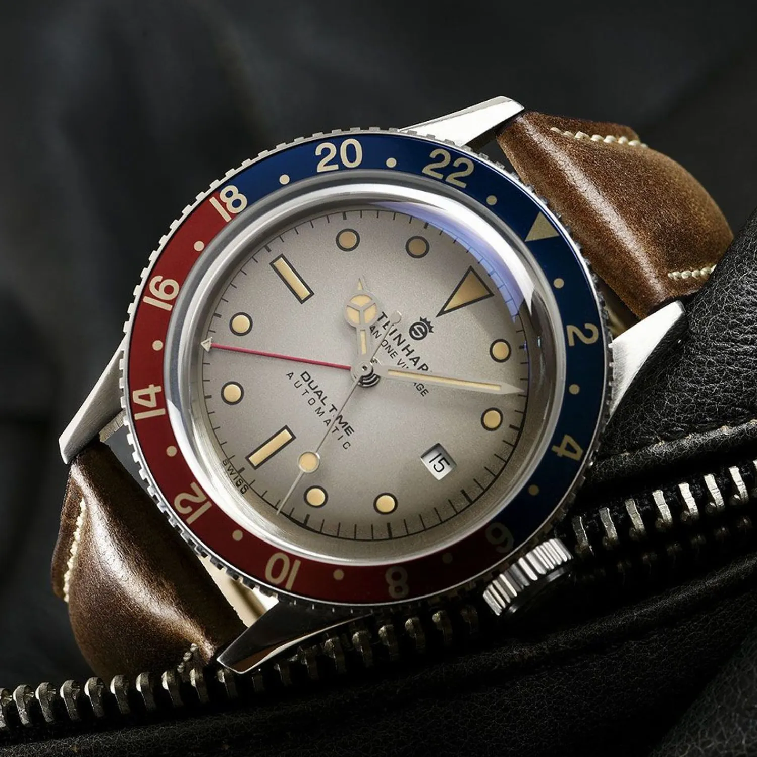 Steinhart Watches Duikhorloges 42 Mm^Ocean One Vintage Dual-Time Premium Duikhorloge