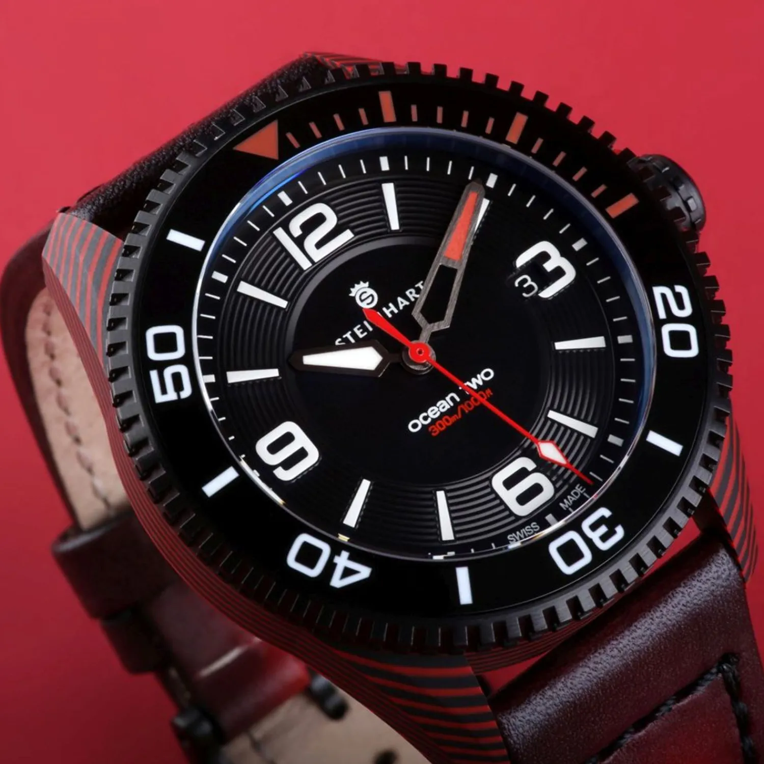 Steinhart Watches Duikhorloges 42 Mm^Ocean 2 Premium Carbon Rood Duikhorloge