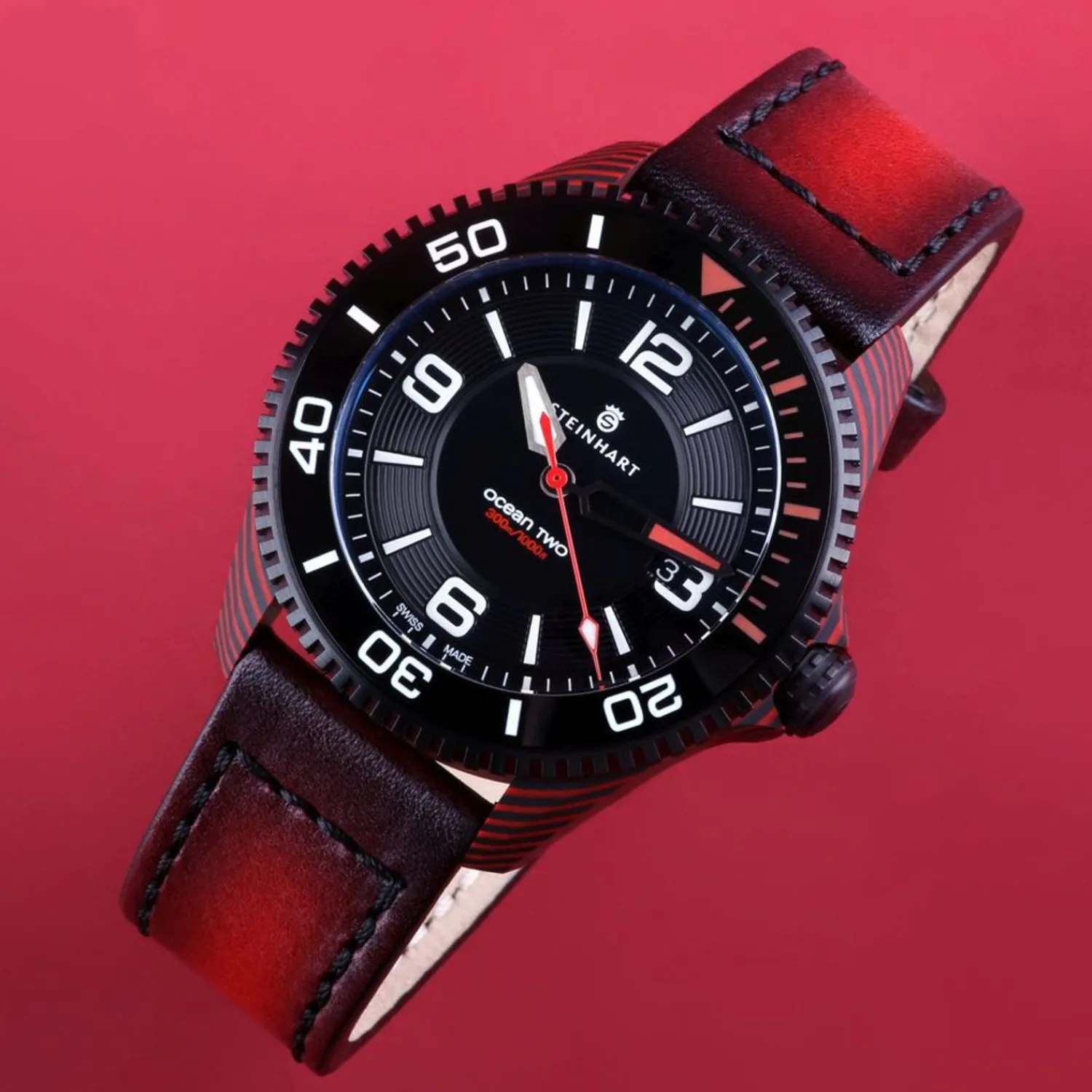 Steinhart Watches Duikhorloges 42 Mm^Ocean 2 Premium Carbon Rood Duikhorloge