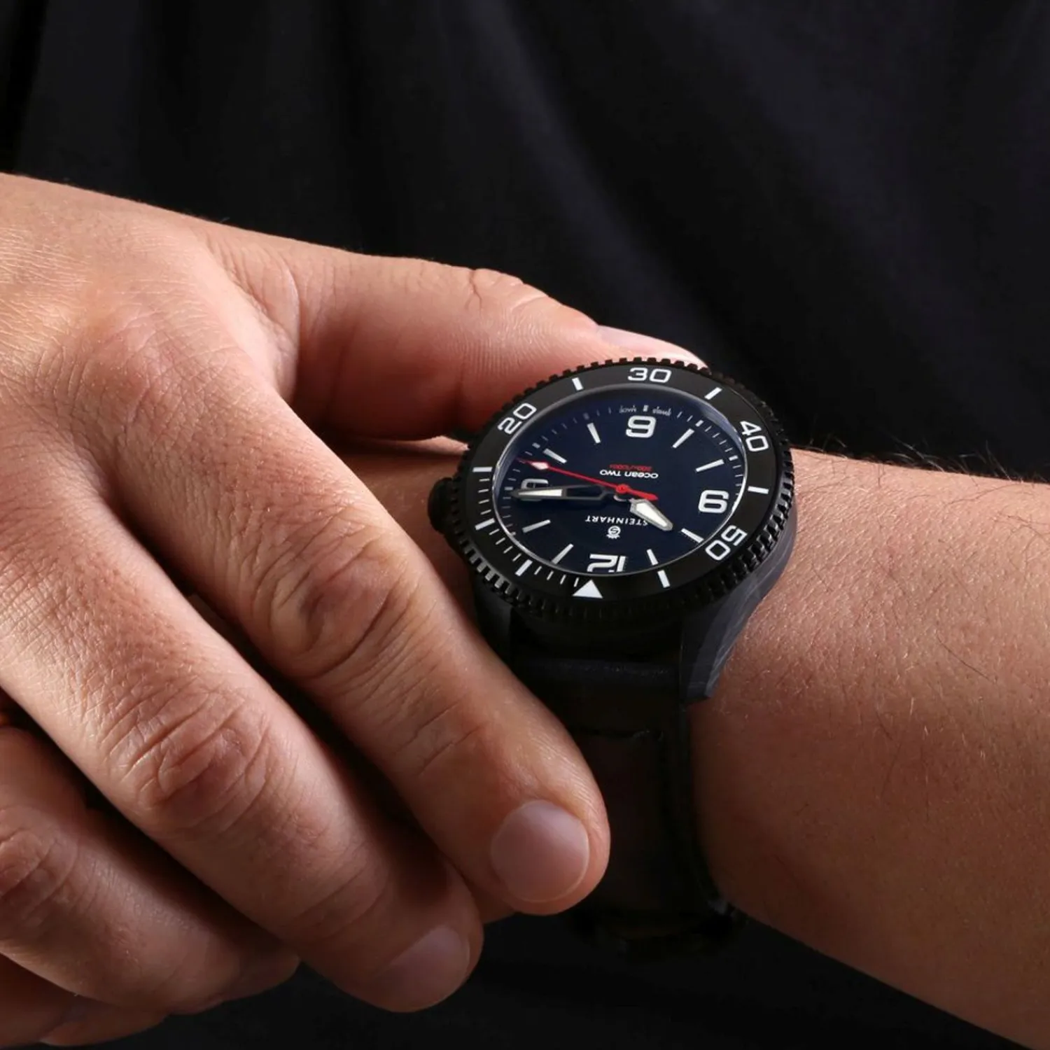 Steinhart Watches Duikhorloges 42 Mm^Ocean 2 Premium Koolstofzwart Duikhorloge
