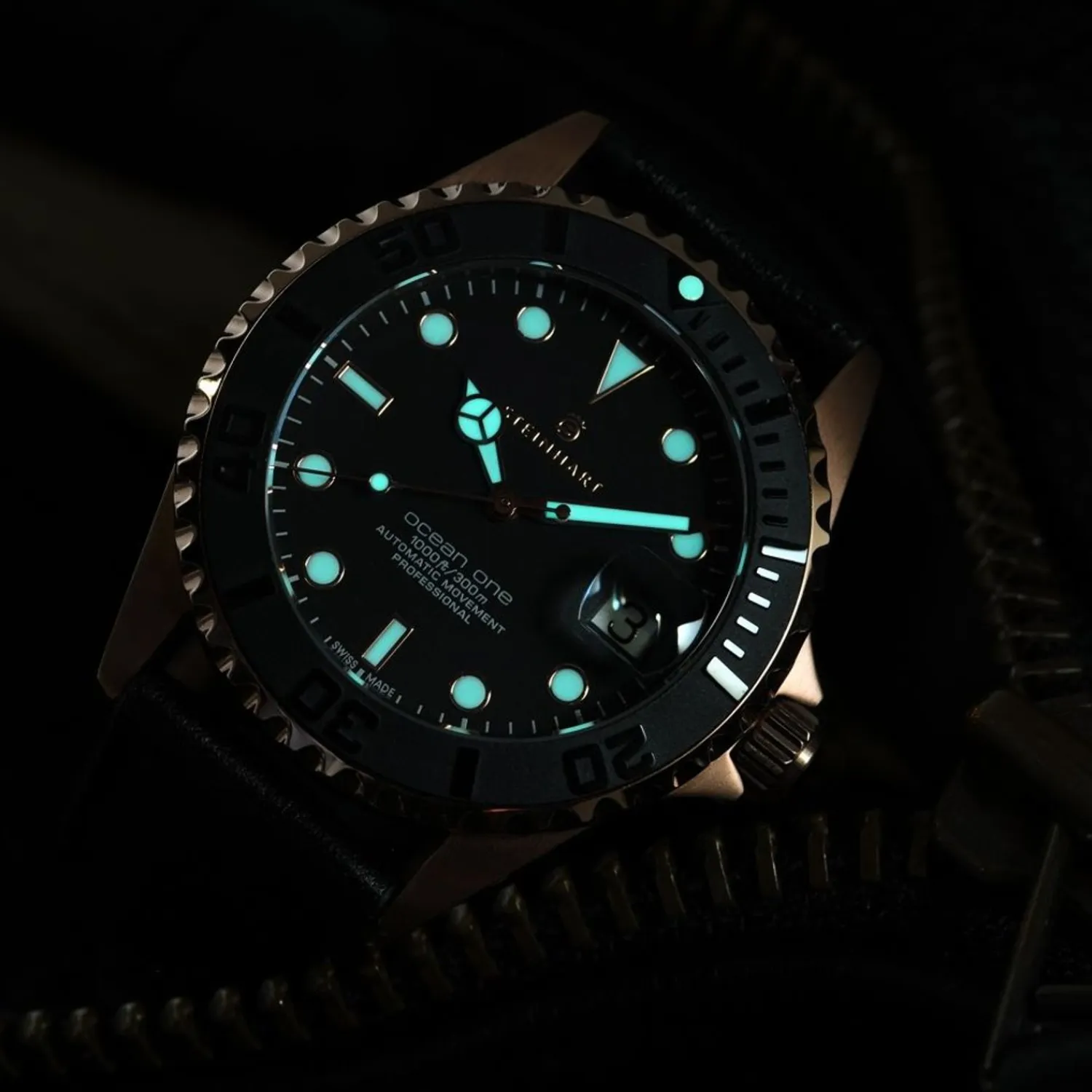 Steinhart Watches Duikhorloges 39 Mm^Ocean 39 Roze-Gouden Keramiek Duikhorloge