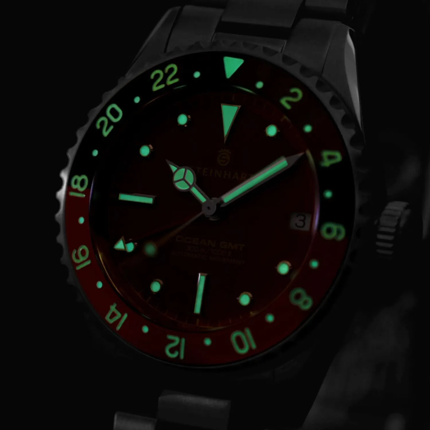 Steinhart Watches Duikhorloges 39 Mm^Ocean 39 Vintage Gmt Premium Rood Keramiek Duikhorloge