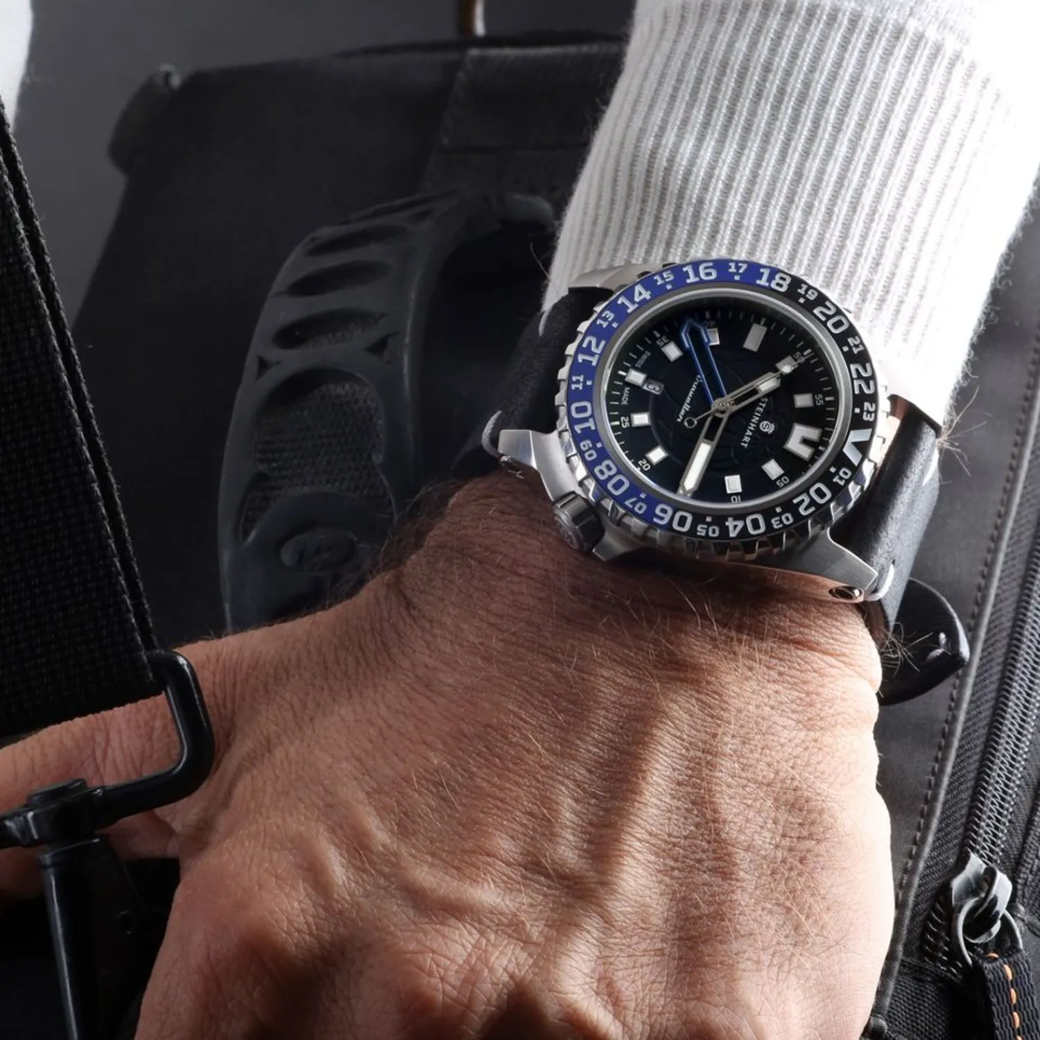 Steinhart Watches Duikhorloges 44 Mm^Reiziger Gmt Blauw Duikhorloge
