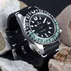 Steinhart Watches Duikhorloges 44 Mm^Traveller Gmt Groen Duikhorloge