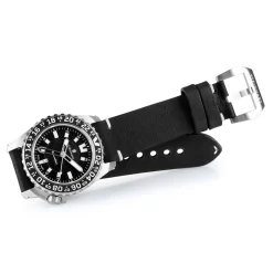 Steinhart Watches Duikhorloges 44 Mm^Traveller Gmt Zwart Duikershorloge