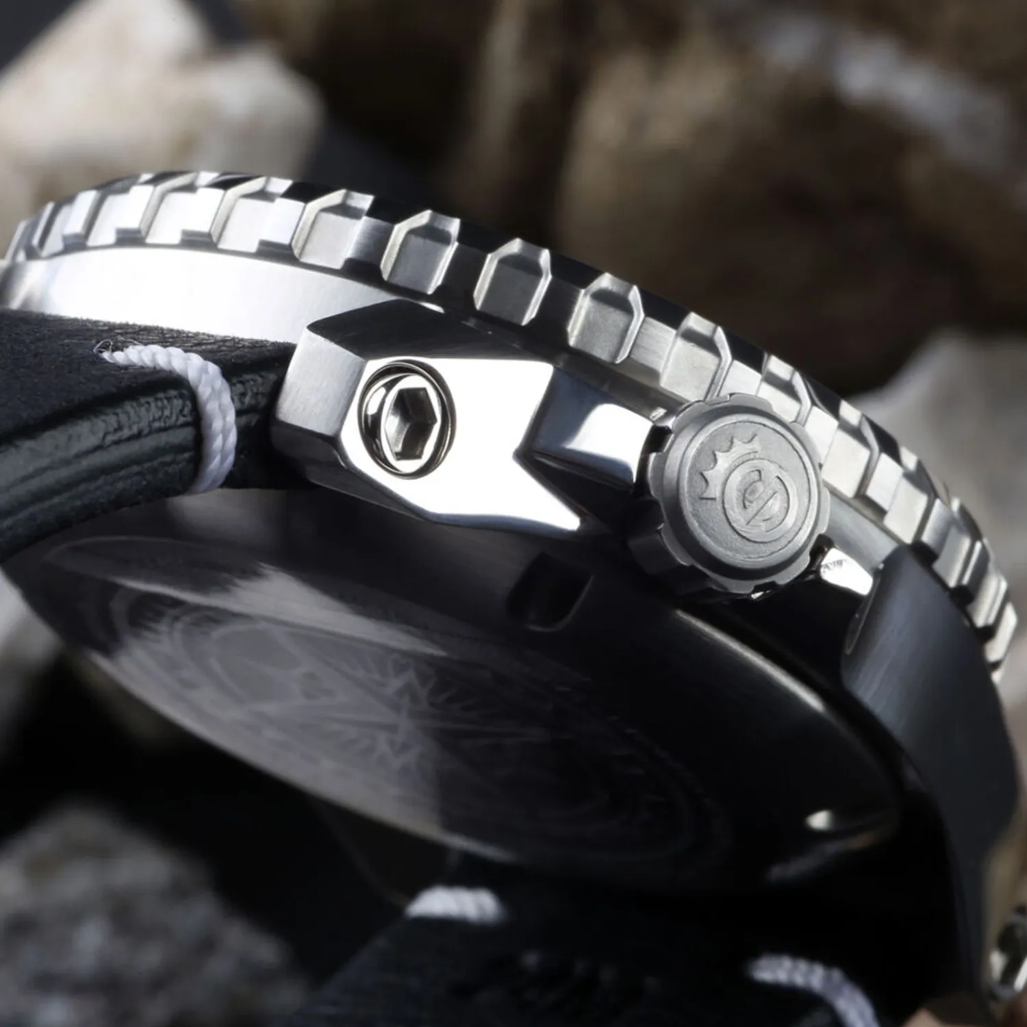 Steinhart Watches Duikhorloges 44 Mm^Traveller Gmt Zwart Duikershorloge