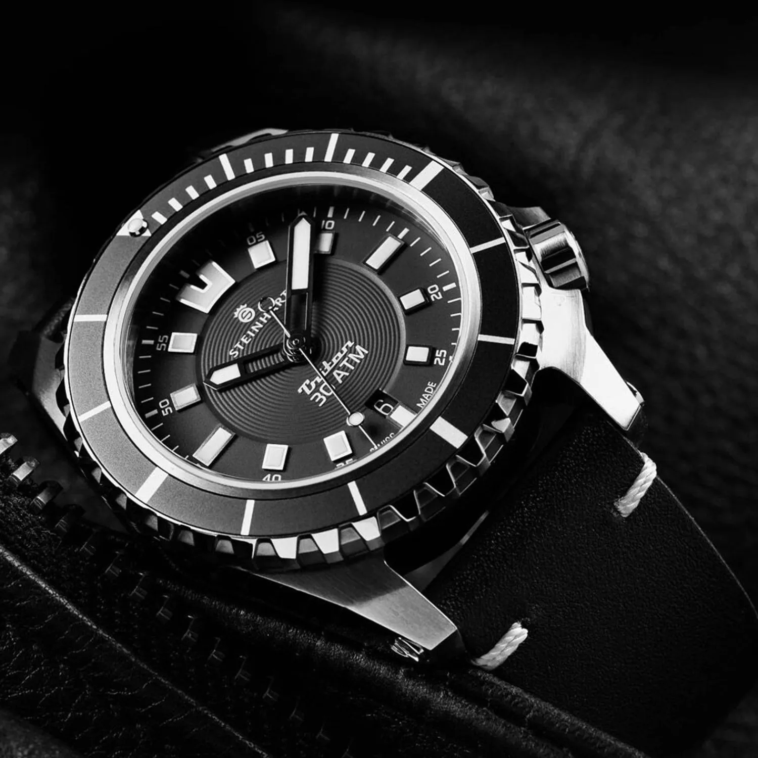 Steinhart Watches Duikhorloges 44 Mm^Triton 30 Atm Zwart Duikhorloge